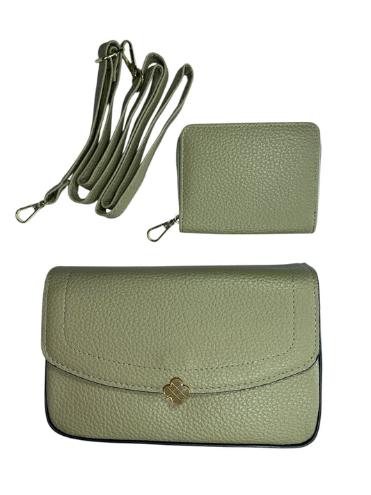 Bolso de Mujer con Monedero y correa para colgar medidas 22X 15CM MS520